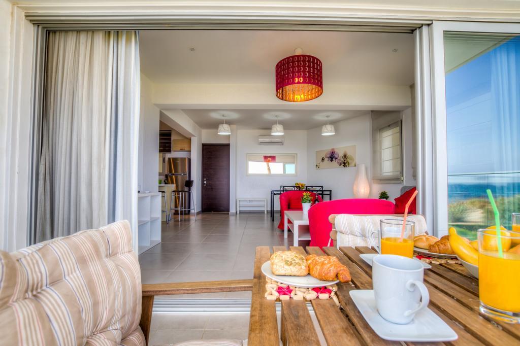 Beachfront Trident Protaras Zewnętrze zdjęcie