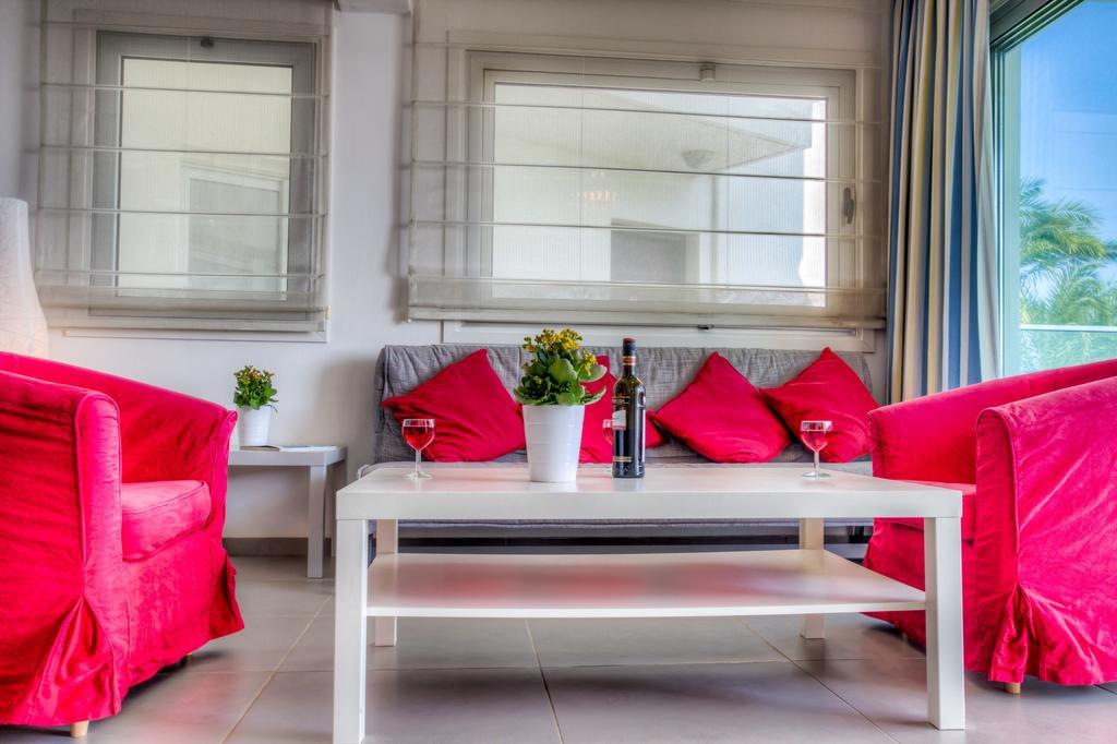 Beachfront Trident Protaras Zewnętrze zdjęcie