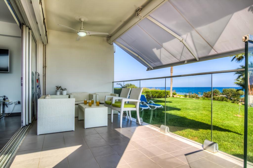 Beachfront Trident Protaras Zewnętrze zdjęcie