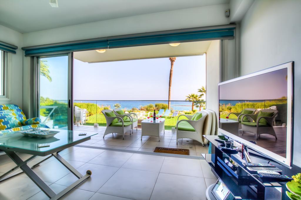 Beachfront Trident Protaras Zewnętrze zdjęcie